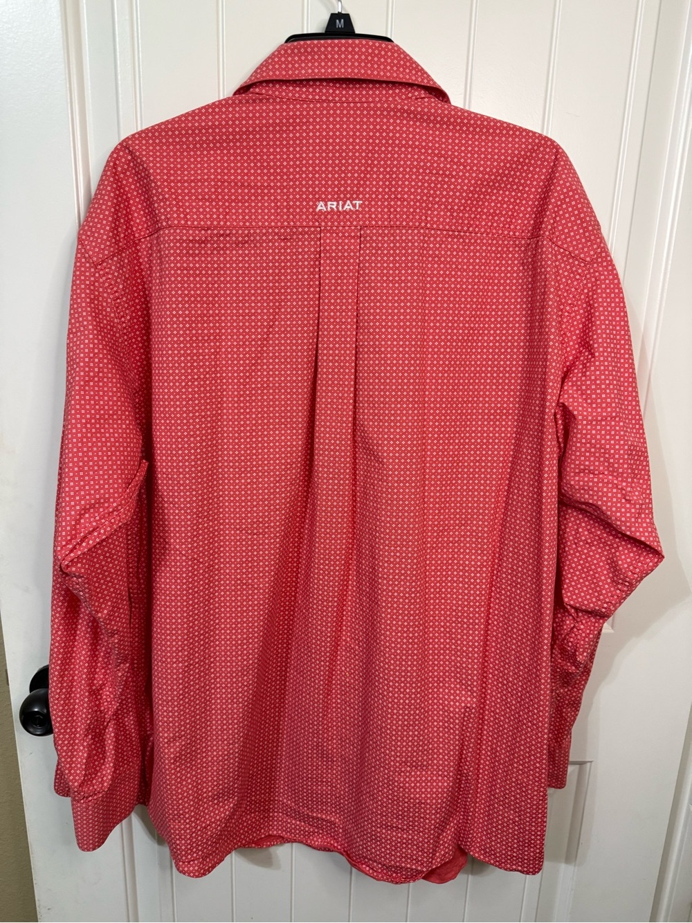 Ariat Red Micro-Print Long Sleeve Button-Down Shirt - Picture 4 of 5